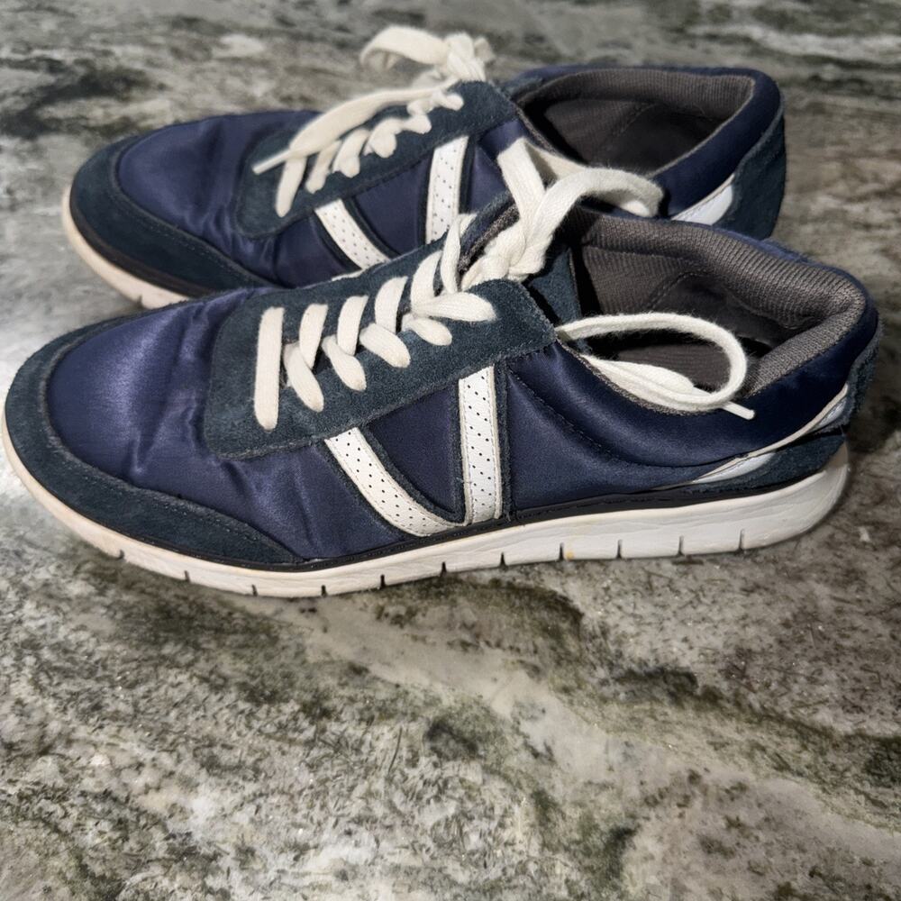 Vionic Fresh Nana Sneaker Lace Up Trainer Satin Suede Fit Navy Blue Size 8.5 SRG